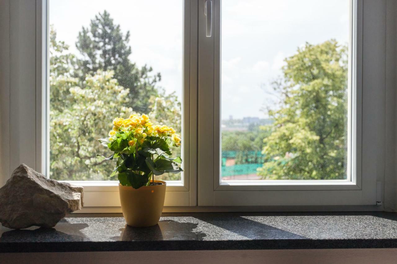 Eliska Lägenhet Prag Exteriör bild