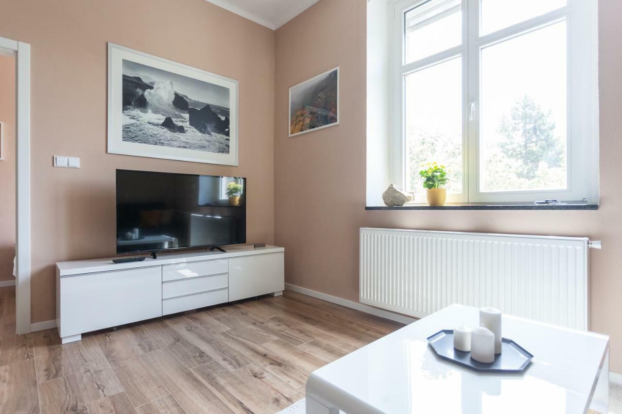 Eliska Lägenhet Prag Exteriör bild